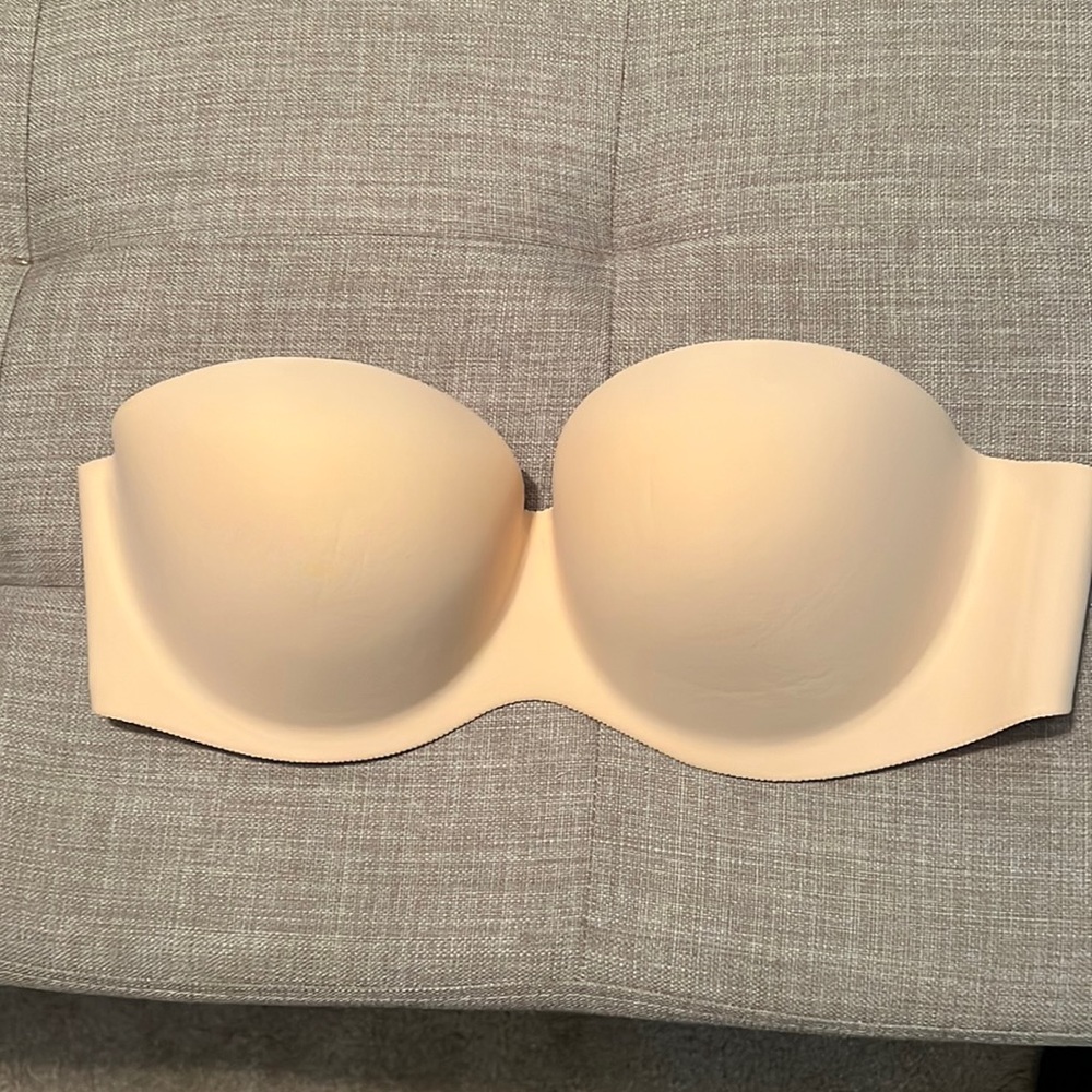 Strapless bra, size 36D Felina brand, no tag, never worn